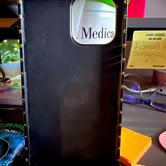 This is a iphone14 promax beautiful case - Picture 3 of 3